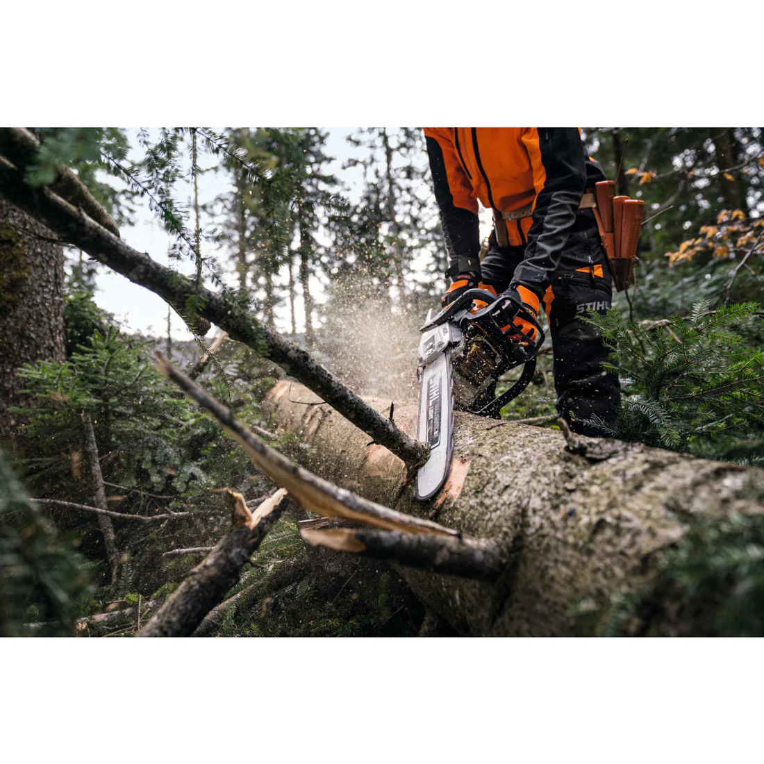 STIHL MS 400 C-M Motorsäge – Profi-Benzin-Kettensäge für anspruchsvolle Forstarbeiten – Bild 3