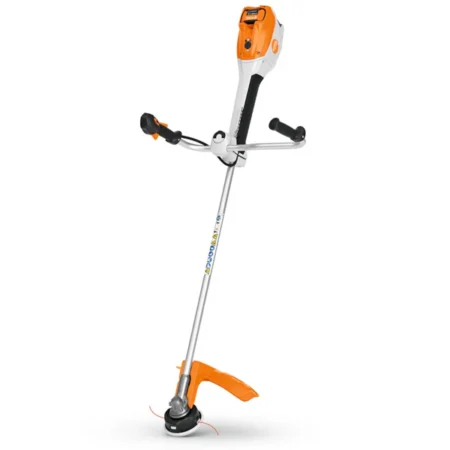 STIHL FSA 400 Akku-Freischneider – Teil des AP System, leistungsstark, leise und vielseitig, ideal für professionelle Landschaftspflege und anspruchsvolle Anwender mit großen Flächen.