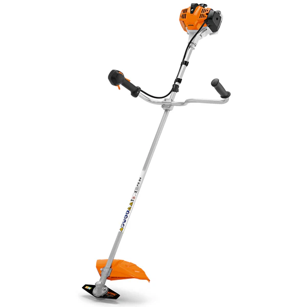 STIHL FS 94 C‑E 2‑Takt Benzin-Freischneider – leistungsstark, leicht und komfortabel für Gartenpflege und Futterflächen.