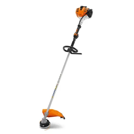 STIHL FS 94 RC‑E Benzin-Freischneider – leicht, leistungsstark und vielseitig, mit 2‑Takt-Motor, ErgoStart und AutoCut-Fadenkopf. Ideal für professionelle Garten- und Landschaftspflege.