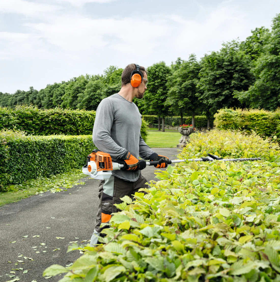 STIHL HL 92 C-E Benzin-Heckenschere auf Stange – Bild 3