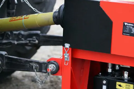 Holzhäcksler MK-170TR PRO 50 PS Scheibe 5–60 mm – Bild 2